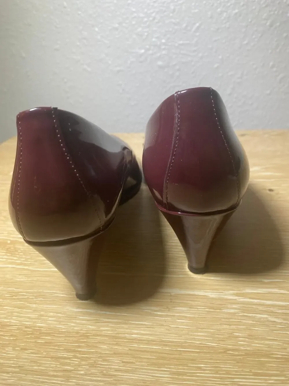 ECCO Danish Design Leather Pumps Heels Burgundy sz 38 EU 7-7.5 M